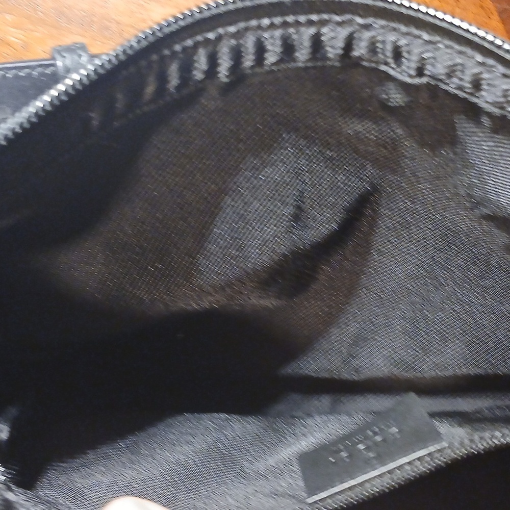 Authentic Gucci Black Hand Bag - Picture 15 of 16